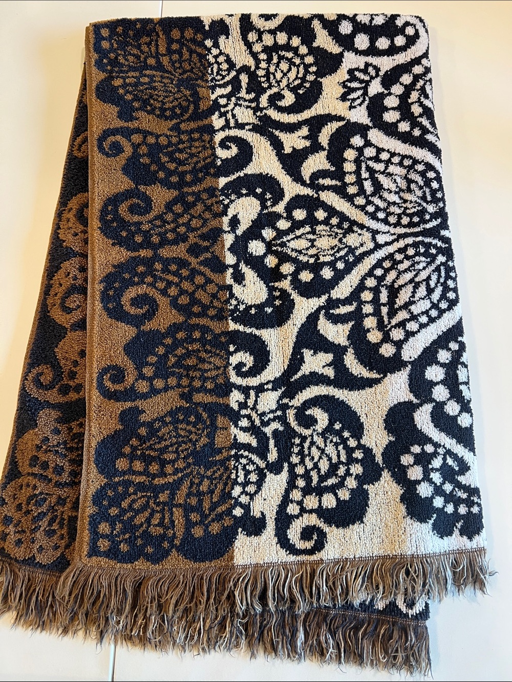 Vintage Fieldcrest - Paisley Fringe Towel in Brown, Beige, Navy